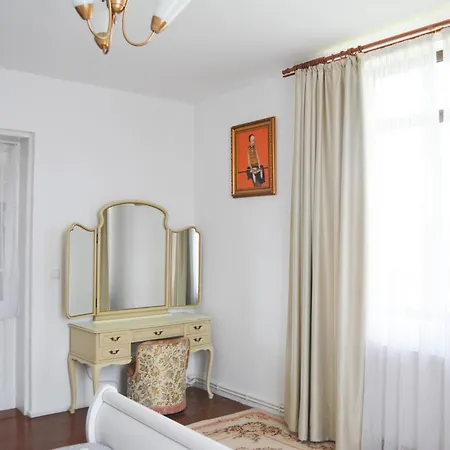 Casa Humulesti, Fii Vecinul Lui Ion Creanga * Targu Neamt