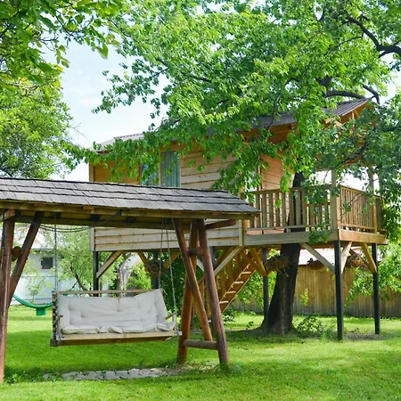 Casa Humulesti, Fii Vecinul Lui Ion Creanga